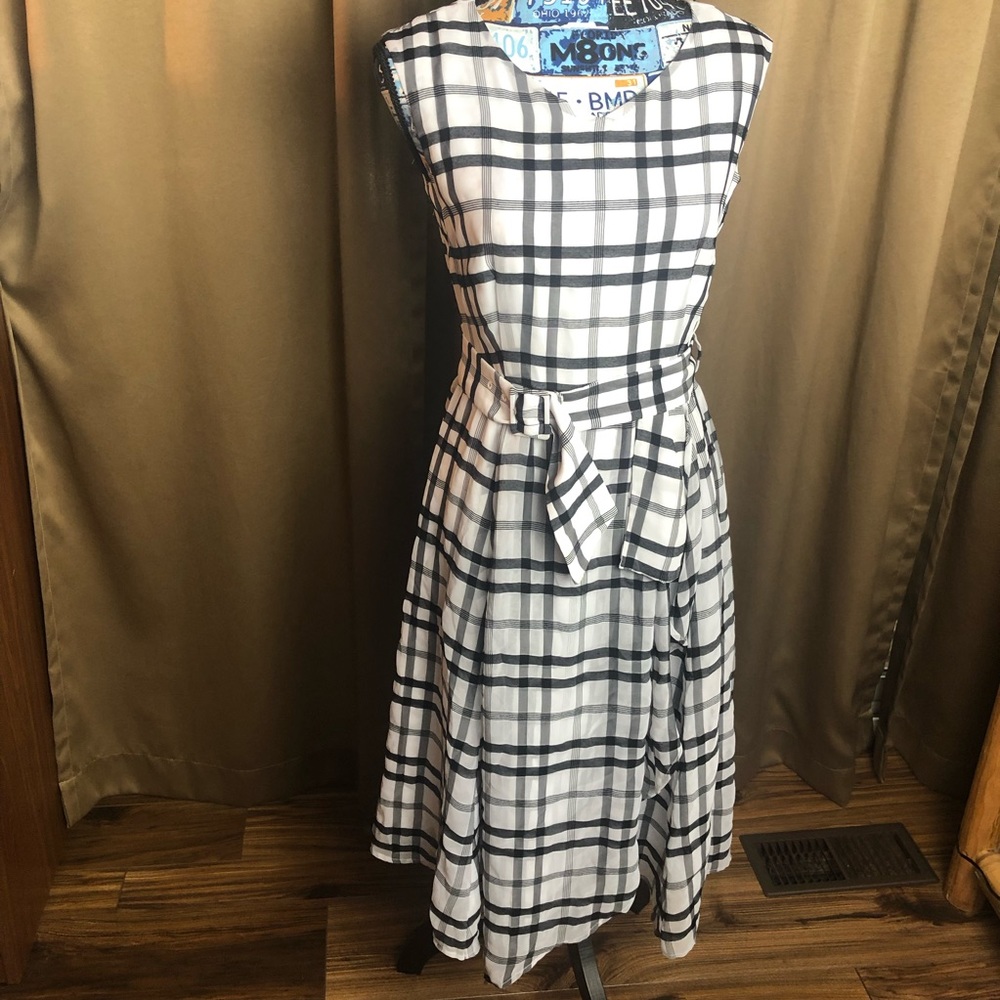 Rirandure Sleeveless Faux Wrap Dress
